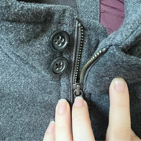 Banana‎ Republic Wool Blend Dark Gray Vest - Picture 11 of 13